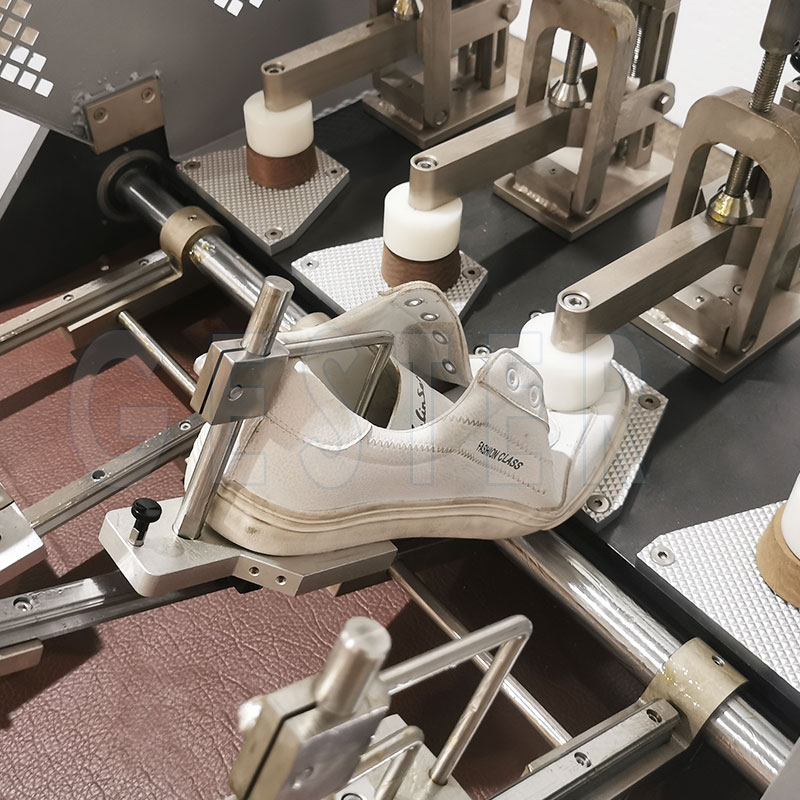 Quels sont les composants structurels de la machine d'essai de flexion des chaussures